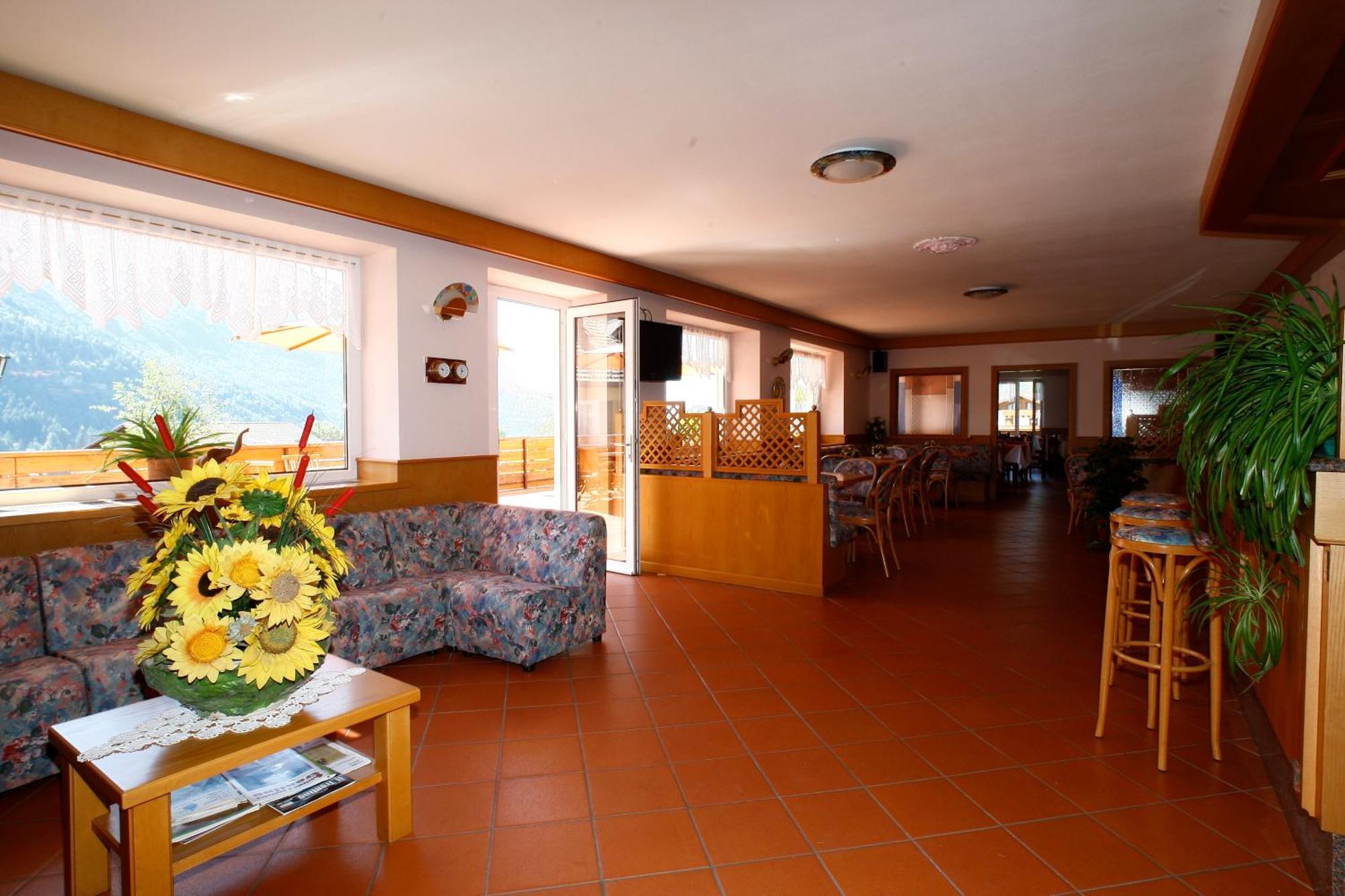 Hotel Garni Villanova Мольвено Екстер'єр фото